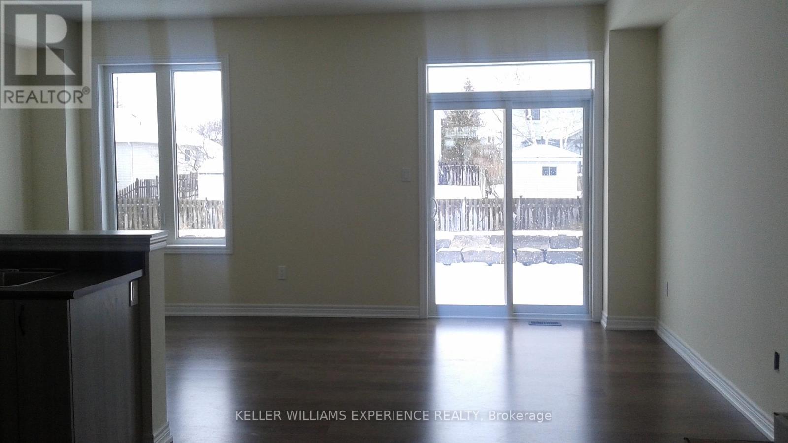 9 Greenwood Drive, Essa, Ontario  L3W 0N5 - Photo 3 - N12116590