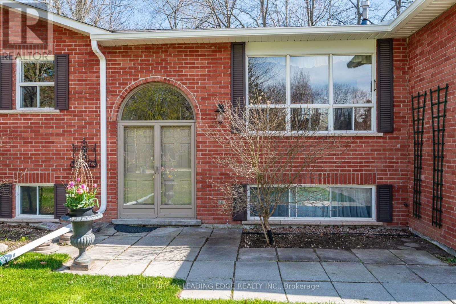 Property at 185 PARK AVENUE image 2