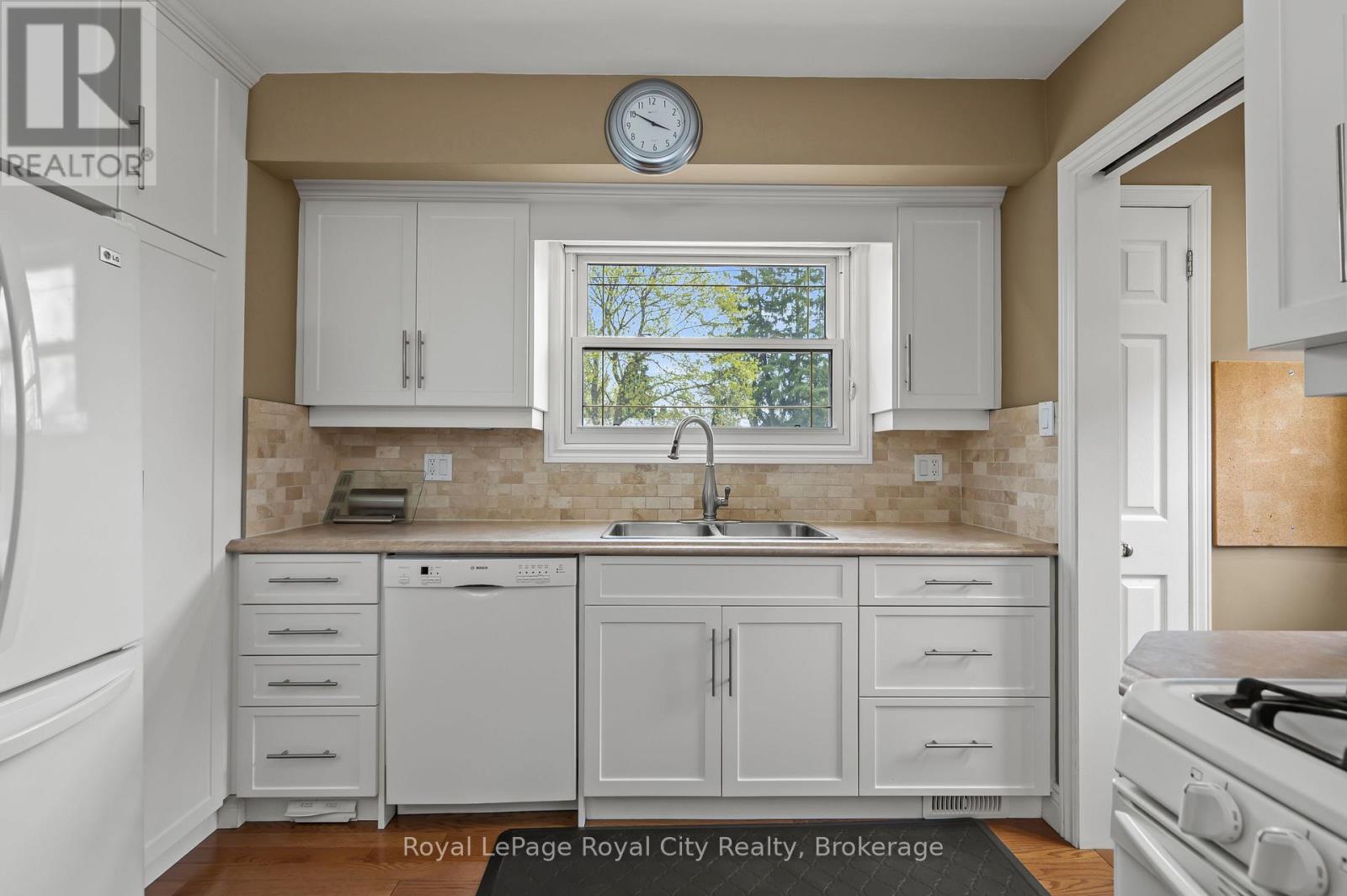 29 Hastings Boulevard, Guelph, Ontario  N1E 4G3 - Photo 14 - X12124769