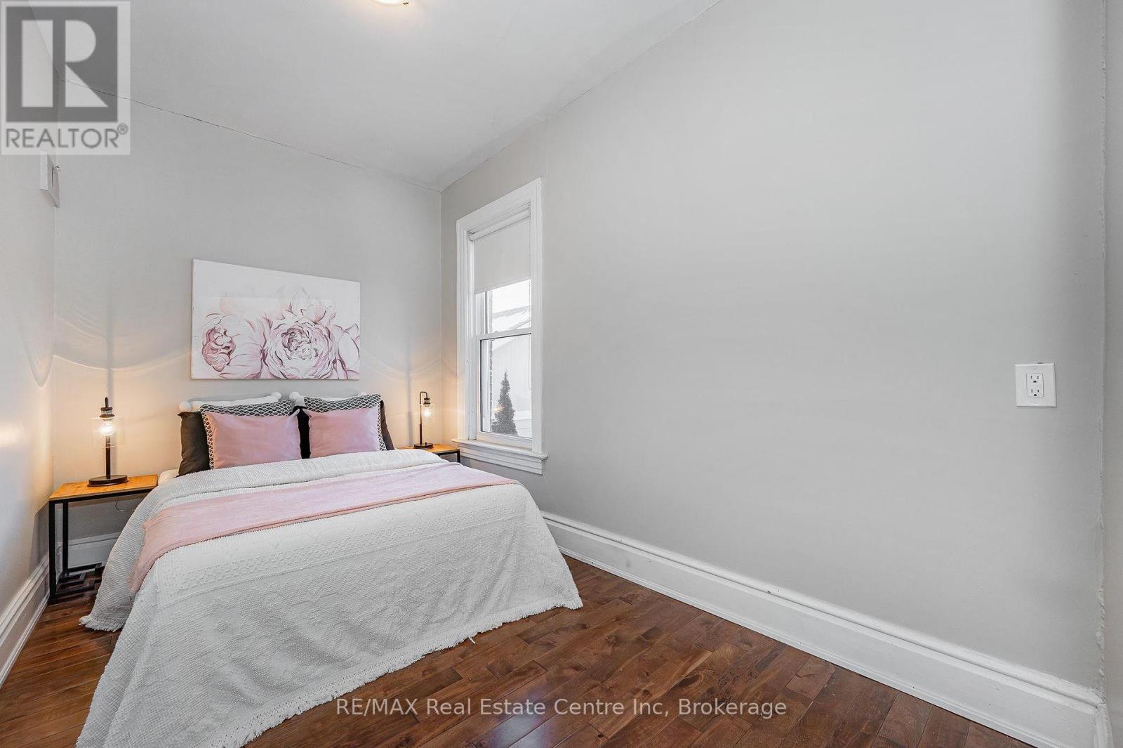 103 Surrey Street E, Guelph (Downtown), Ontario  N1H 3P7 - Photo 10 - X12124784