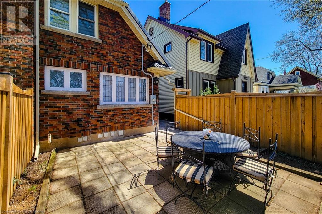 88 St. Patrick Street, St. Catharines, Ontario  L2R 1K5 - Photo 8 - 40723274