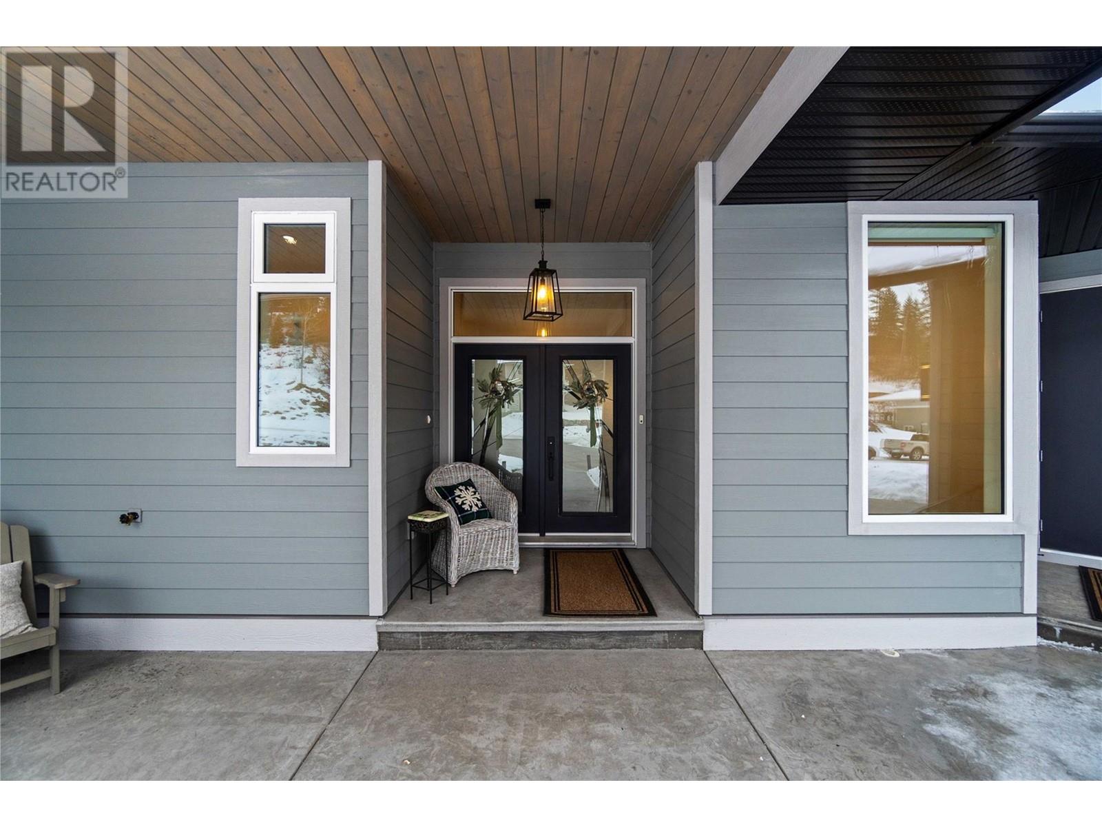 2538 Valley Place, Blind Bay, British Columbia  V0E 1H2 - Photo 3 - 10335901
