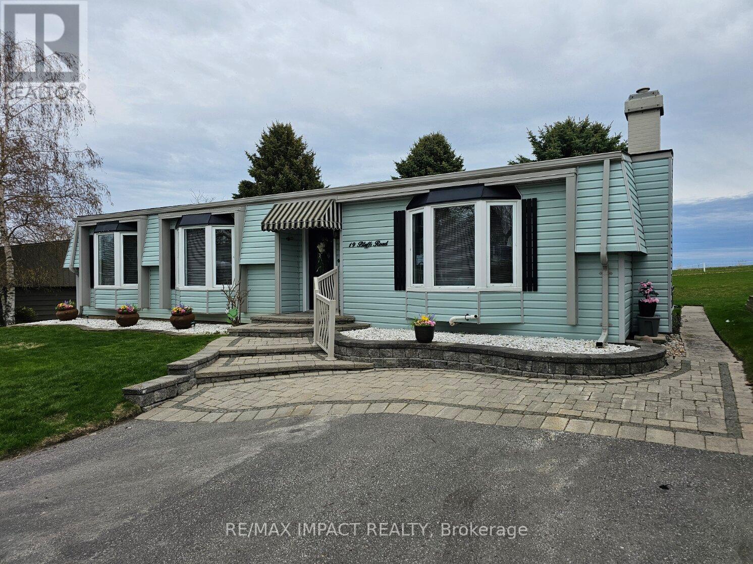 Property at 19 BLUFFS ROAD image 1