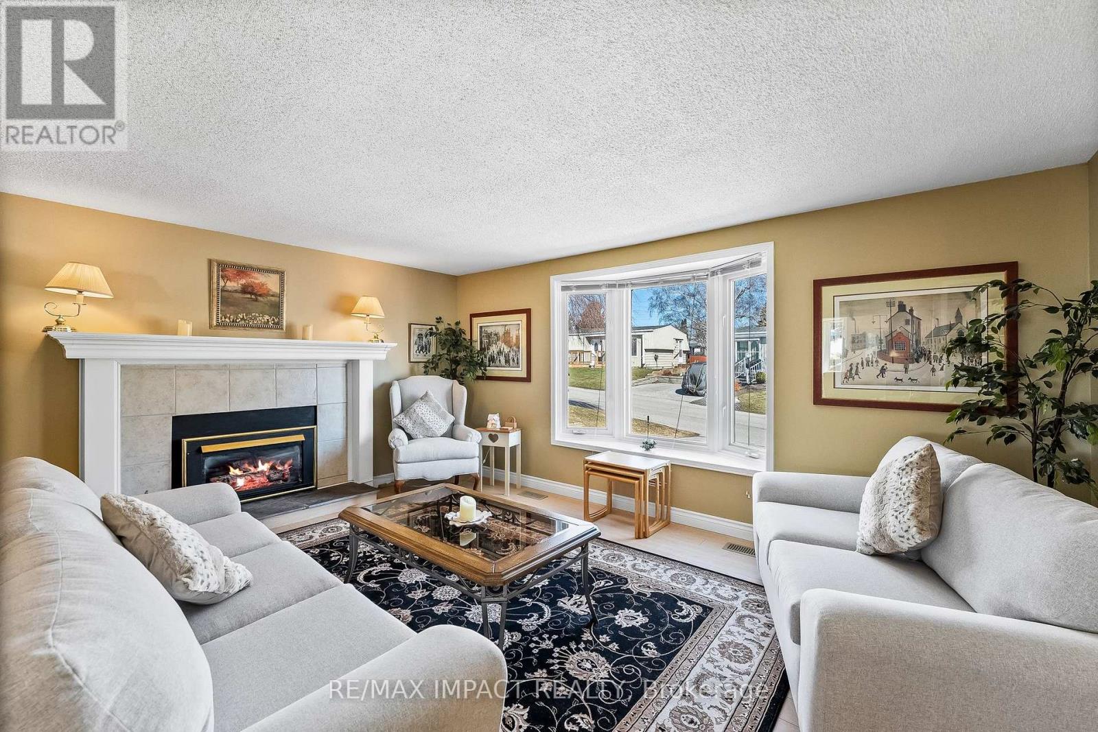19 Bluffs Road, Clarington, Ontario  L1B 1A3 - Photo 8 - E12057851