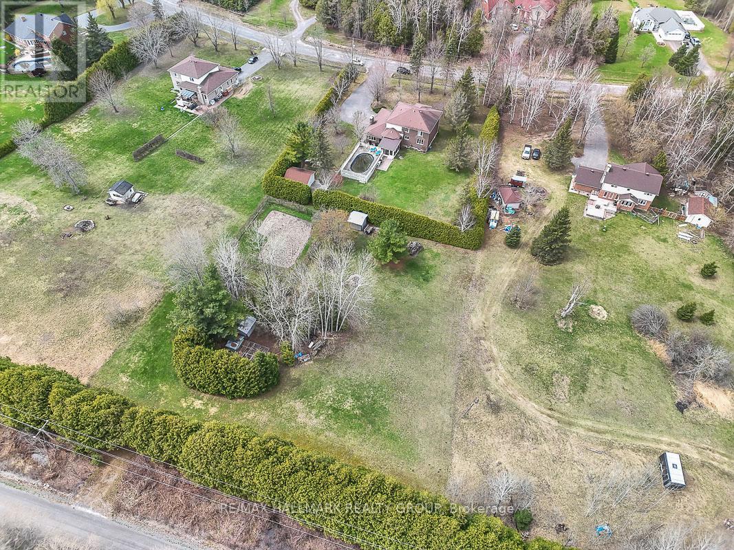 111 Huntley Manor Drive, Ottawa, Ontario  K0A 1L0 - Photo 47 - X12124796