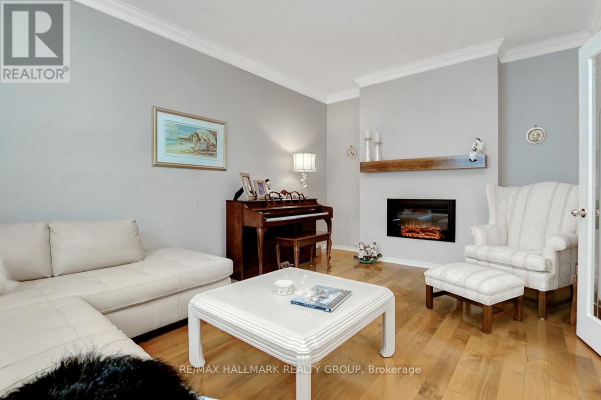 Property at 111 HUNTLEY MANOR DRIVE image 5