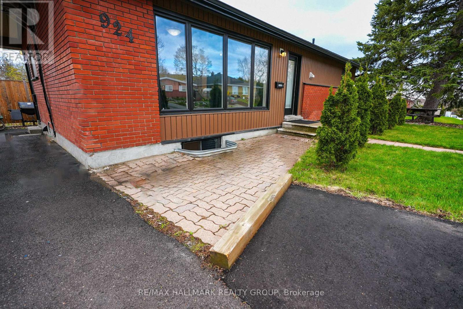 Property at 924 BERMUDA AVENUE image 4
