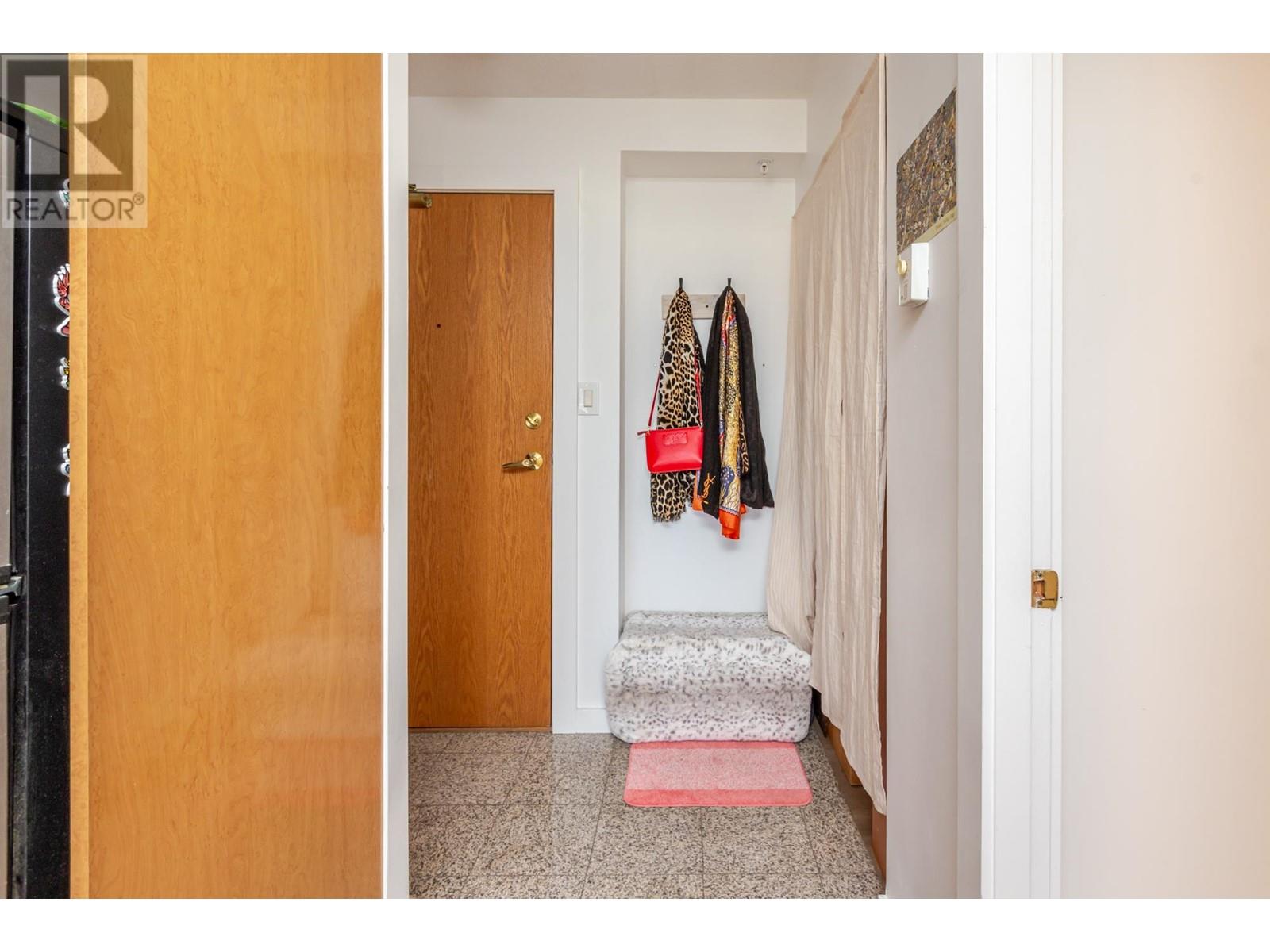 1701 1189 Howe Street, Vancouver, British Columbia  V6Z 2X4 - Photo 4 - R2996720