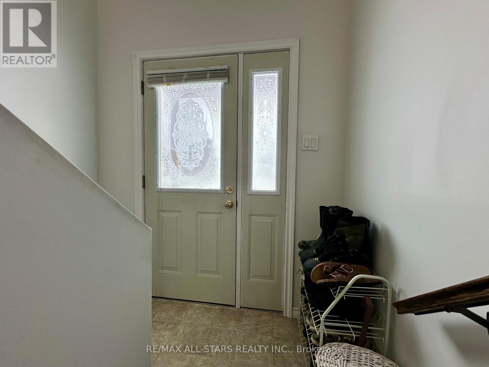 Property at 25 MAPLE GROVE ROAD image 3