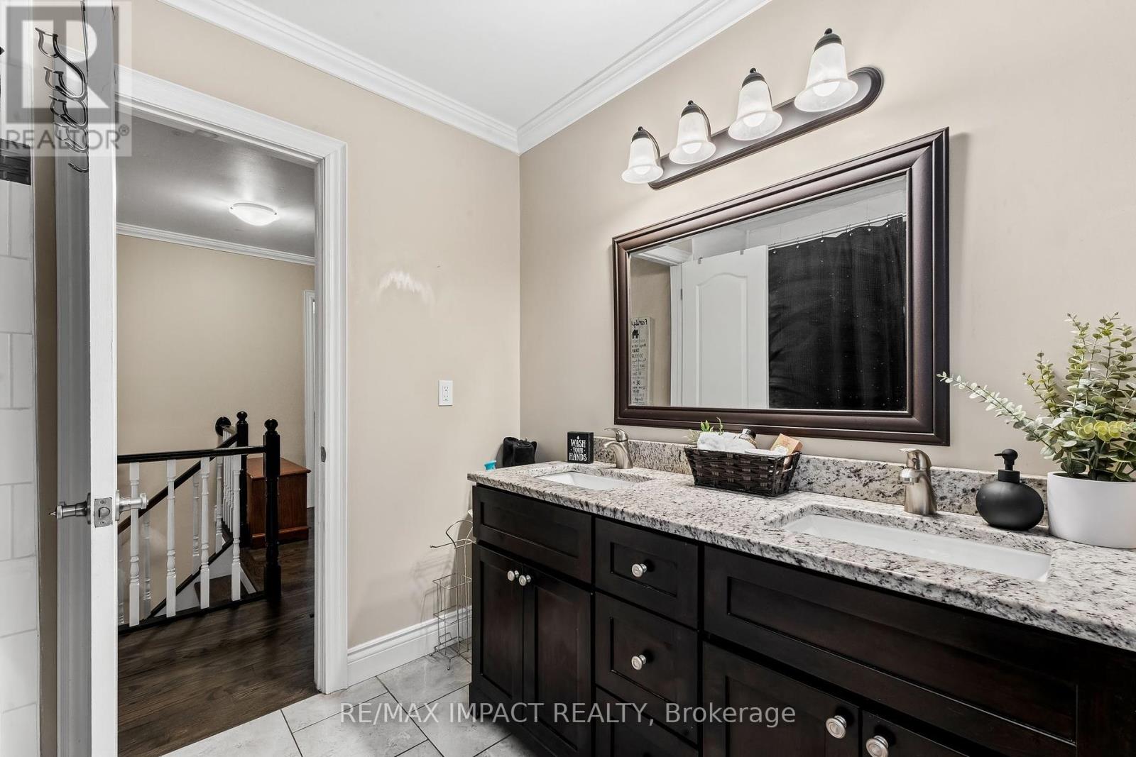 1158 Weller Street, Peterborough West, Ontario  K9J 7M8 - Photo 20 - X12104060