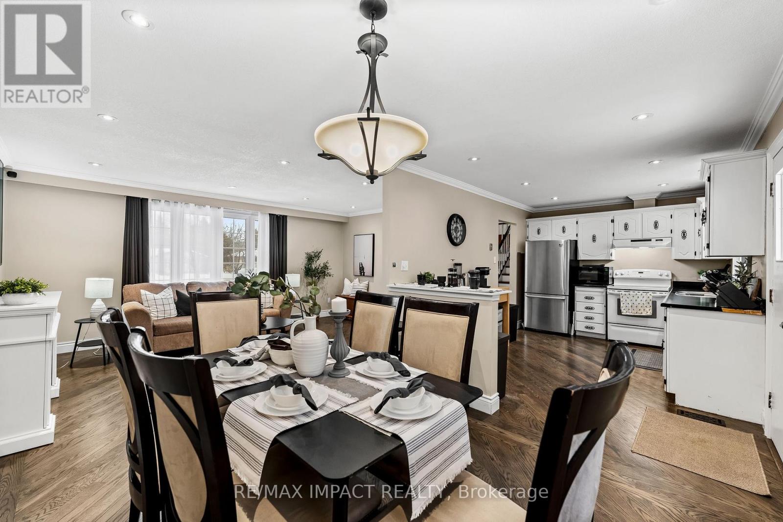 1158 Weller Street, Peterborough West, Ontario  K9J 7M8 - Photo 7 - X12104060