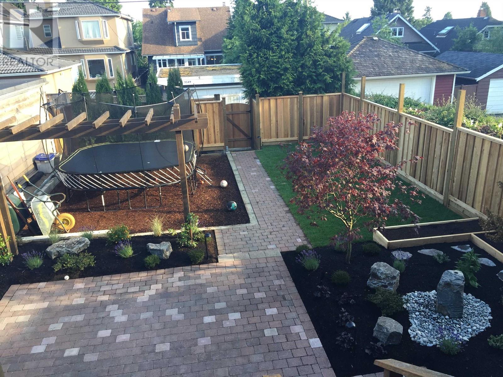 Listing Picture 6 of 37 : 3550 W 31ST AVENUE, Vancouver / 溫哥華 - 魯藝地產 Yvonne Lu Group - MLS Medallion Club Member