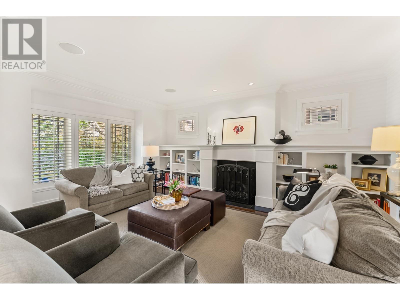 Listing Picture 8 of 37 : 3550 W 31ST AVENUE, Vancouver / 溫哥華 - 魯藝地產 Yvonne Lu Group - MLS Medallion Club Member