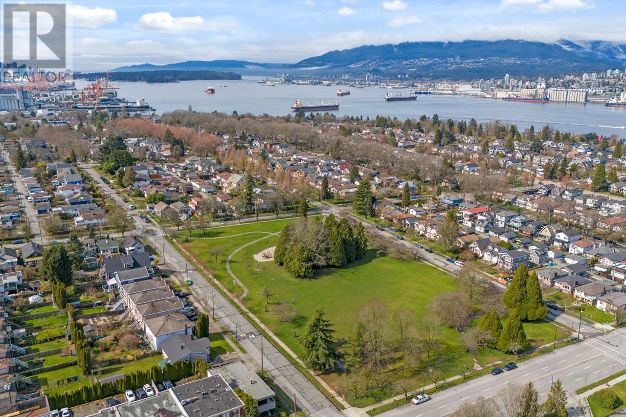 2880 Oxford Street, Vancouver, British Columbia  V5K 1N6 - Photo 1 - R2985916