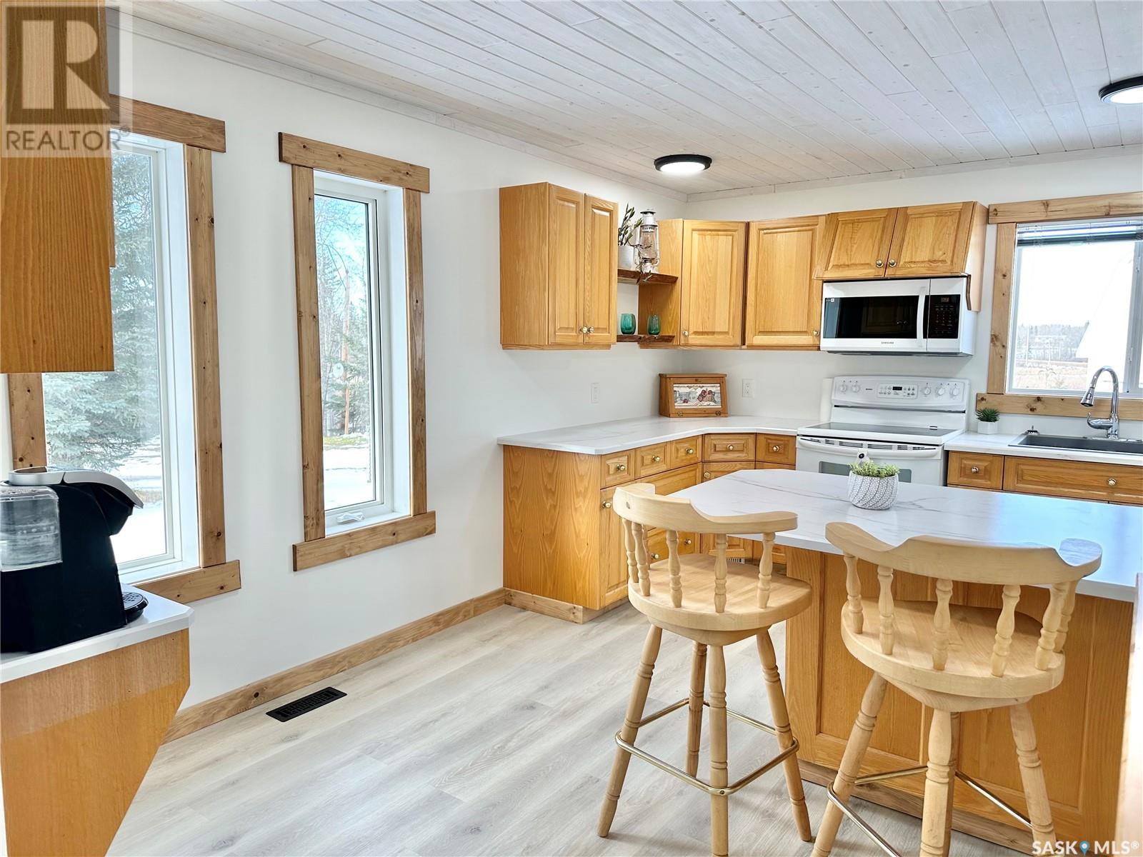 3 Morrow Place, Shell Lake, Saskatchewan  S0J 2G0 - Photo 5 - SK988100