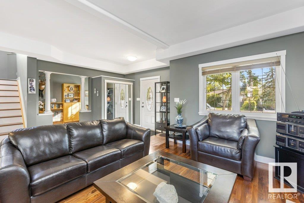 Property at 11030 122 ST NW image 3