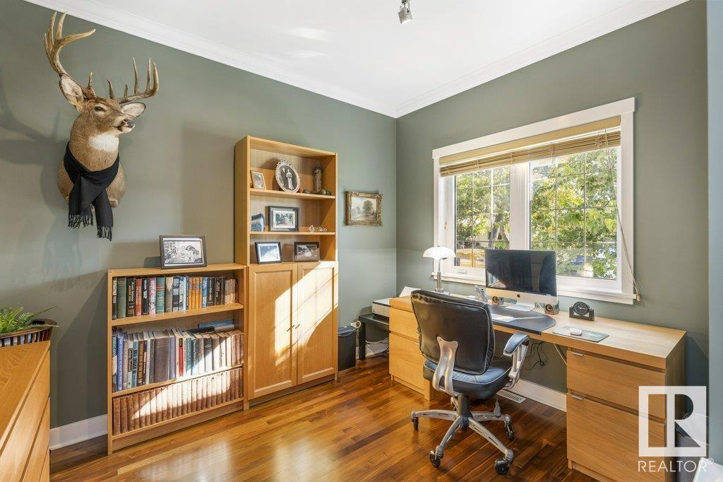 Property at 11030 122 ST NW image 4