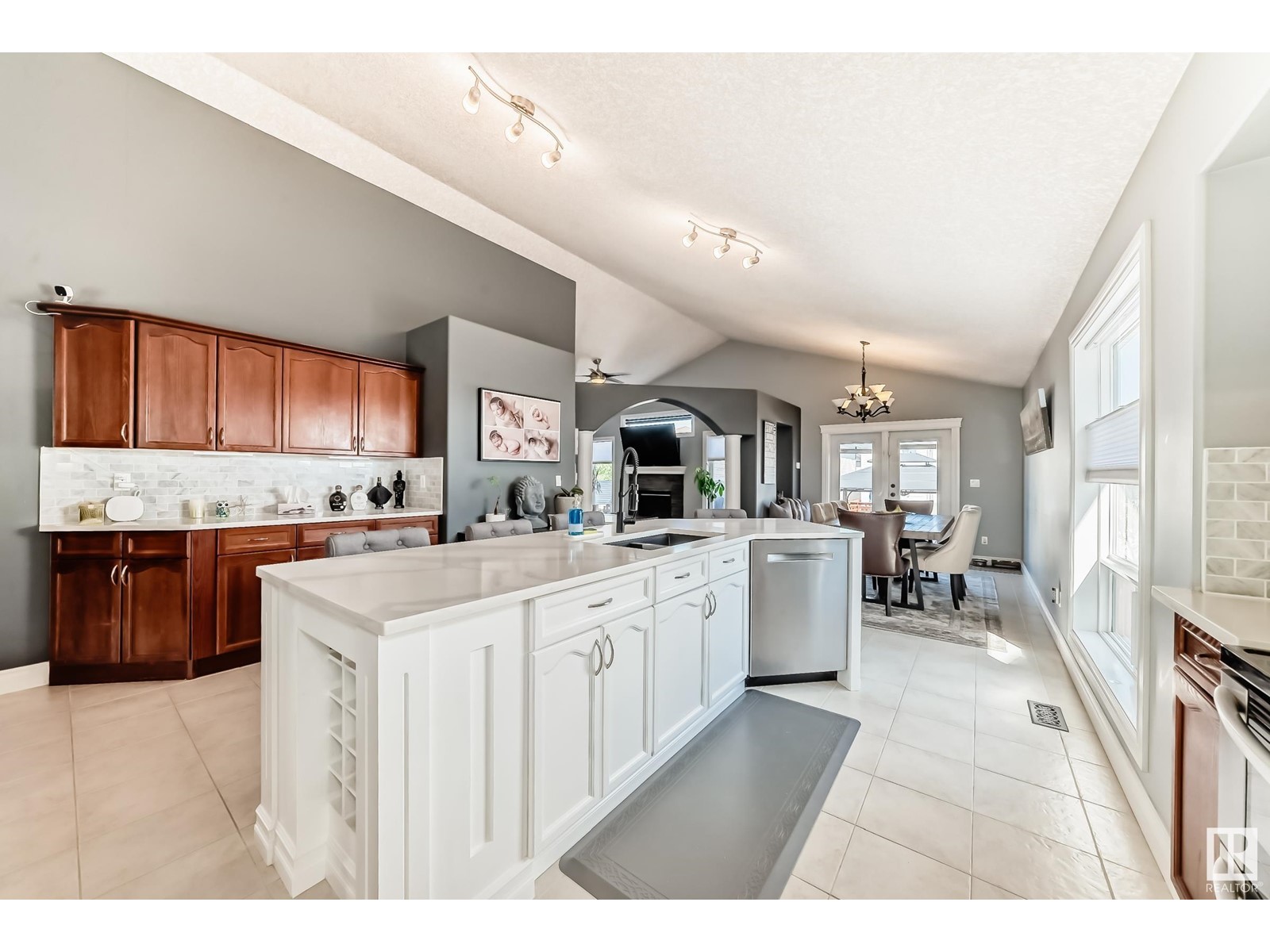 Property at 4708 164 AV NW image 5