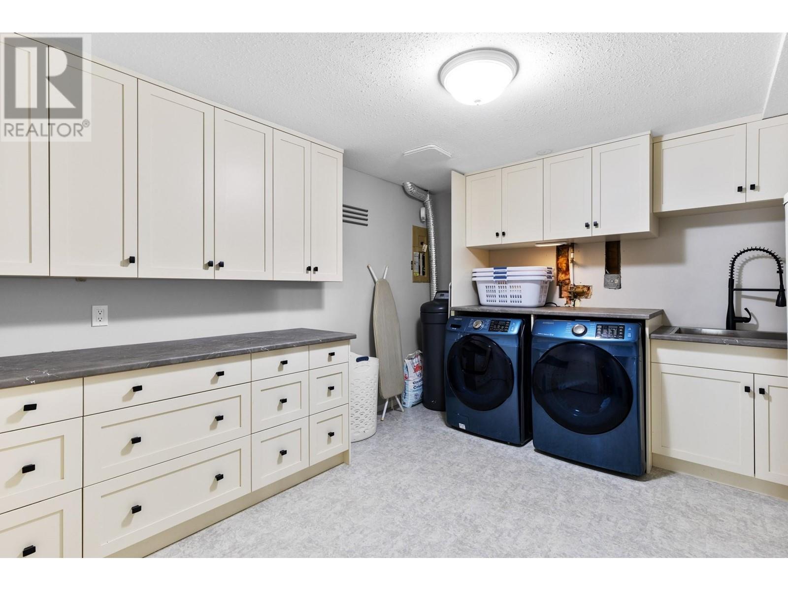4996 Bradley Drive, Peachland, British Columbia  V0H 1X8 - Photo 36 - 10346359