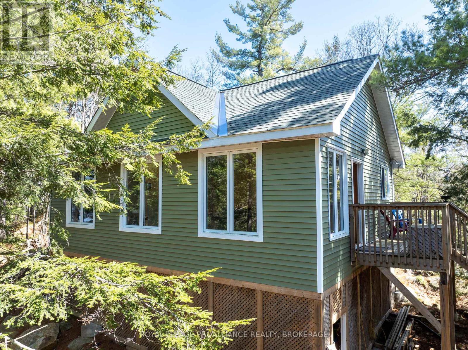 27 GOODS ISLAND, frontenac (frontenac south), Ontario