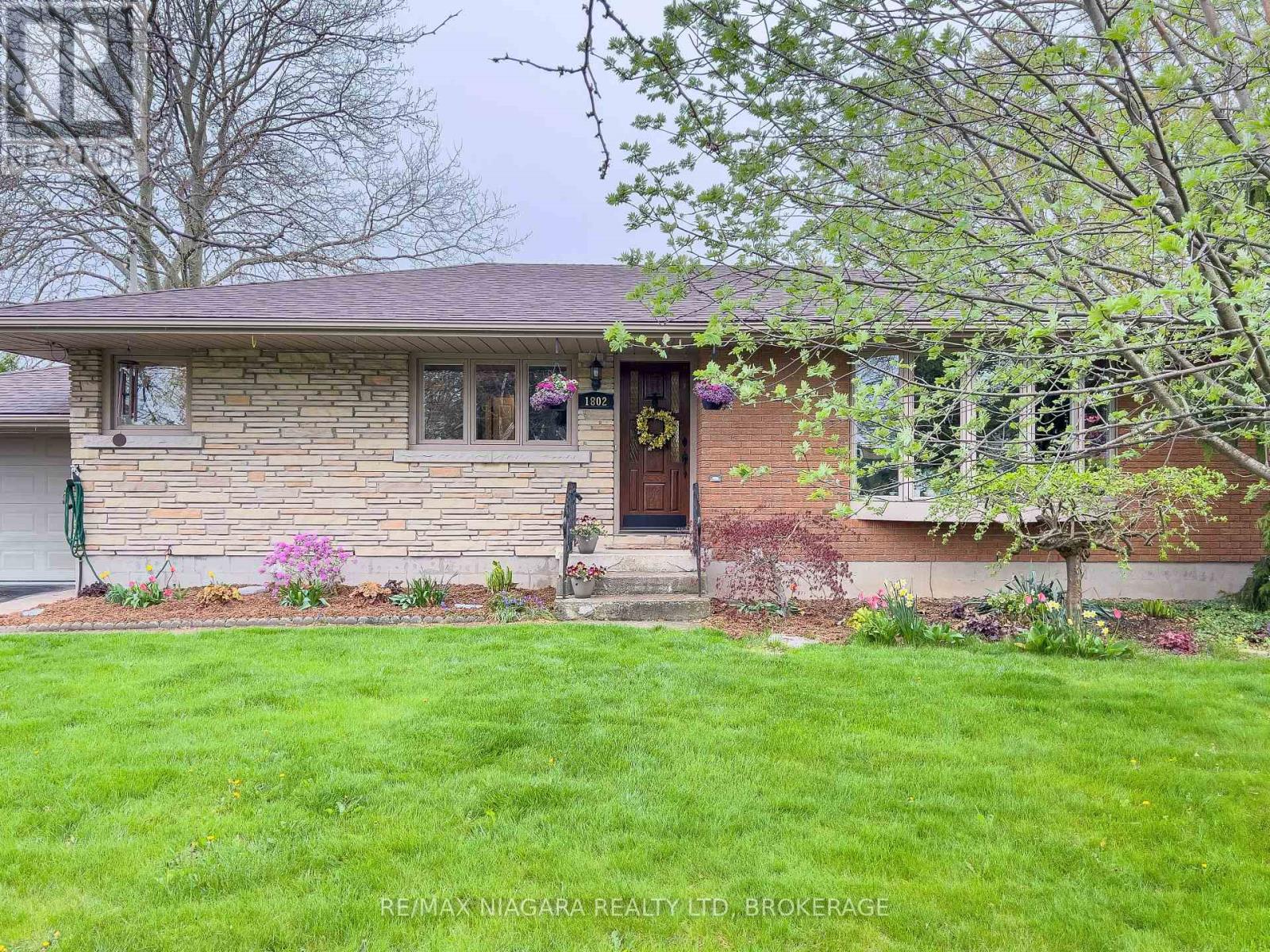 Property at 1802 FOUR MILE CREEK ROAD image 2