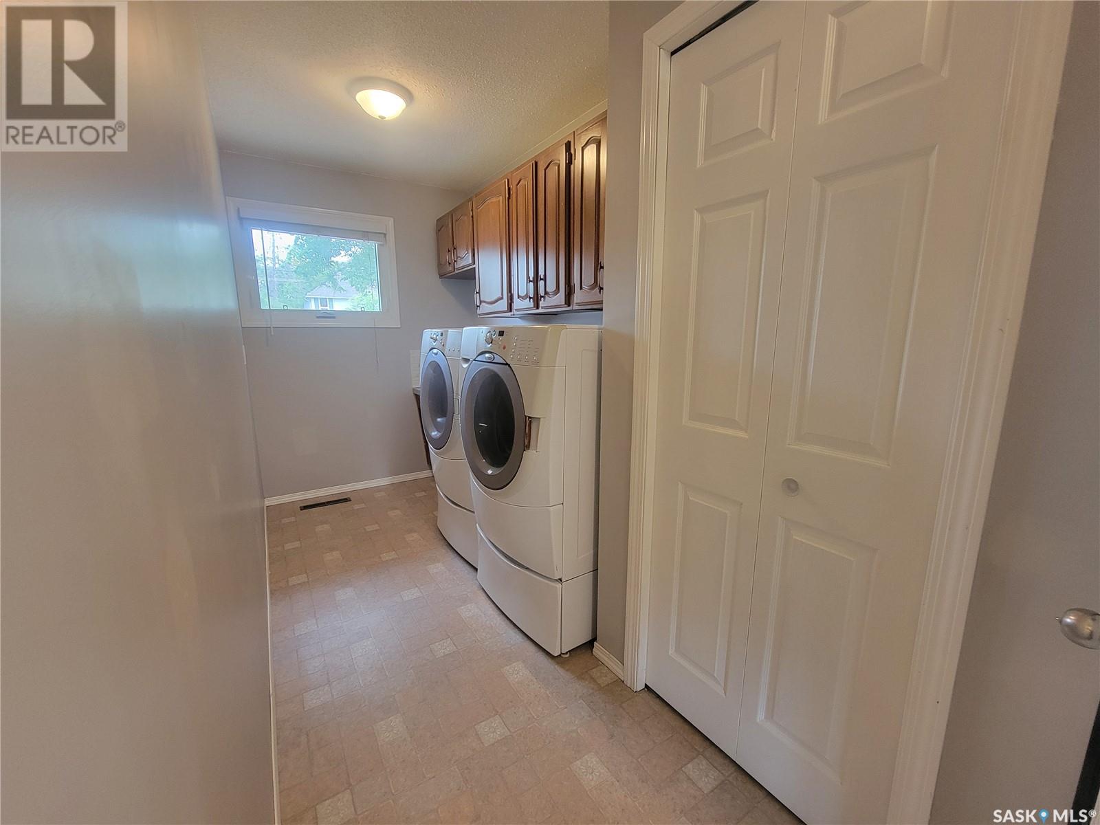 4903 Tribune Street, Macklin, Saskatchewan  S0L 2C0 - Photo 2 - SK977322
