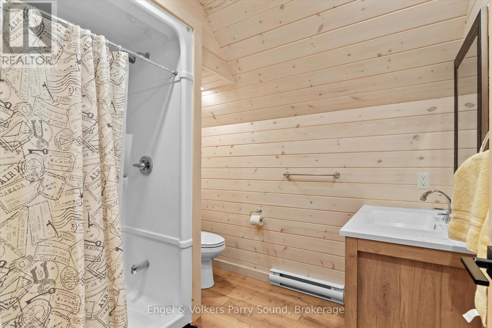 201 Loch Erne Road, Parry Sound, Ontario  P2A 2W7 - Photo 13 - X12124943