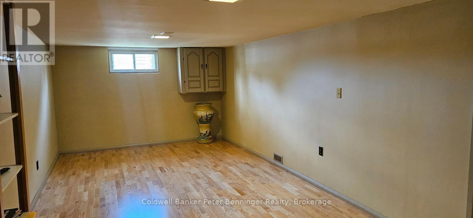 239 Countess Street N, West Grey, Ontario  N0G 1R0 - Photo 18 - X12124947