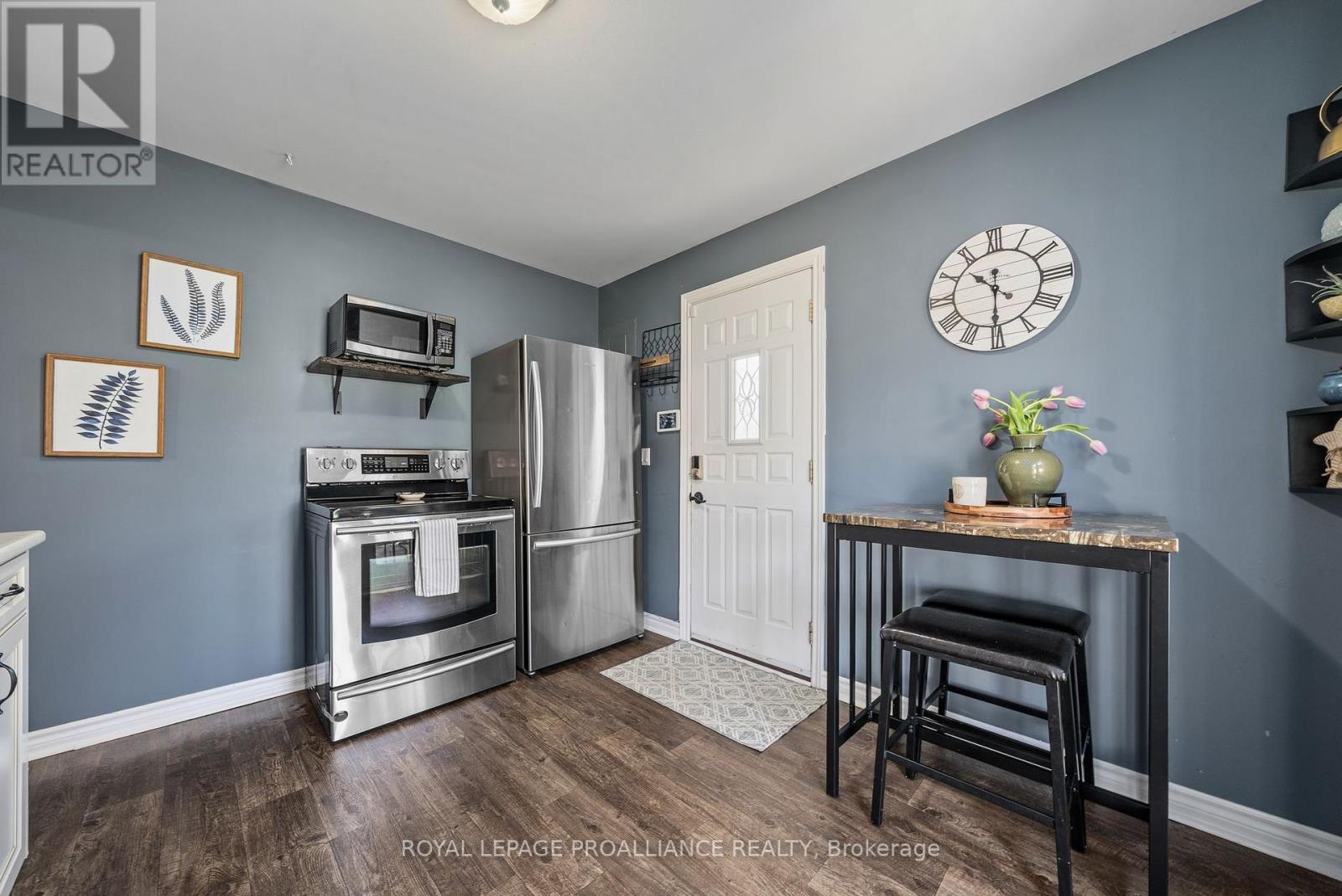 108 Karl Street, Belleville, Ontario  K8N 1J9 - Photo 12 - X12124833