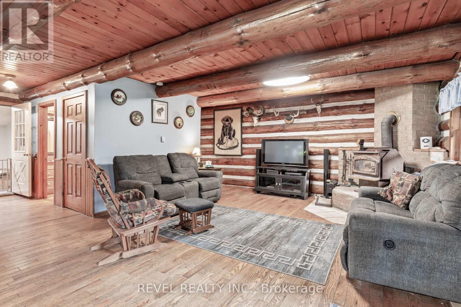 152 Pleasant Pt Road, Kawartha Lakes, Ontario  K0M 1L0 - Photo 7 - X12124929