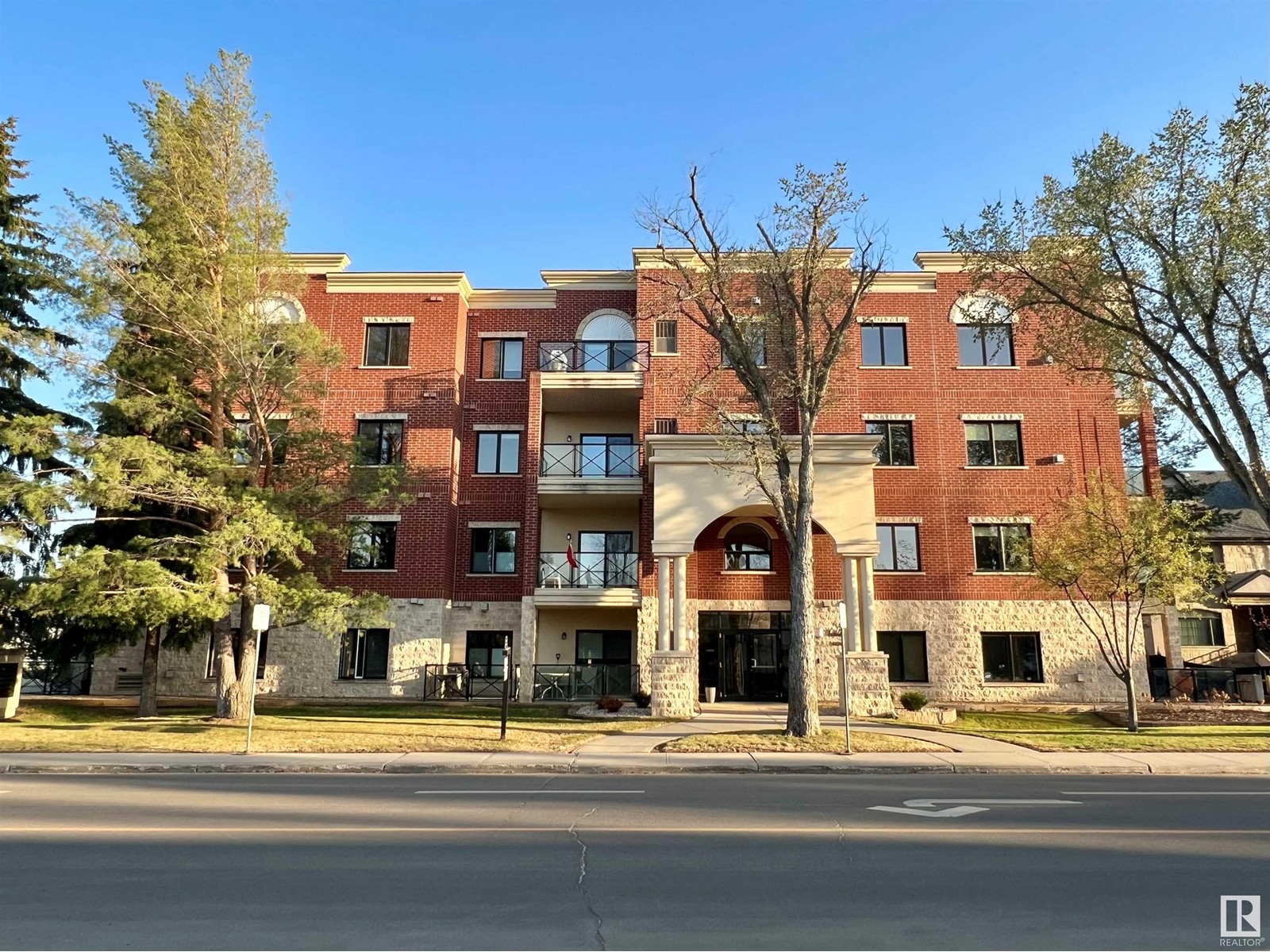 #202 14205 96 AV NW, Edmonton, Alberta