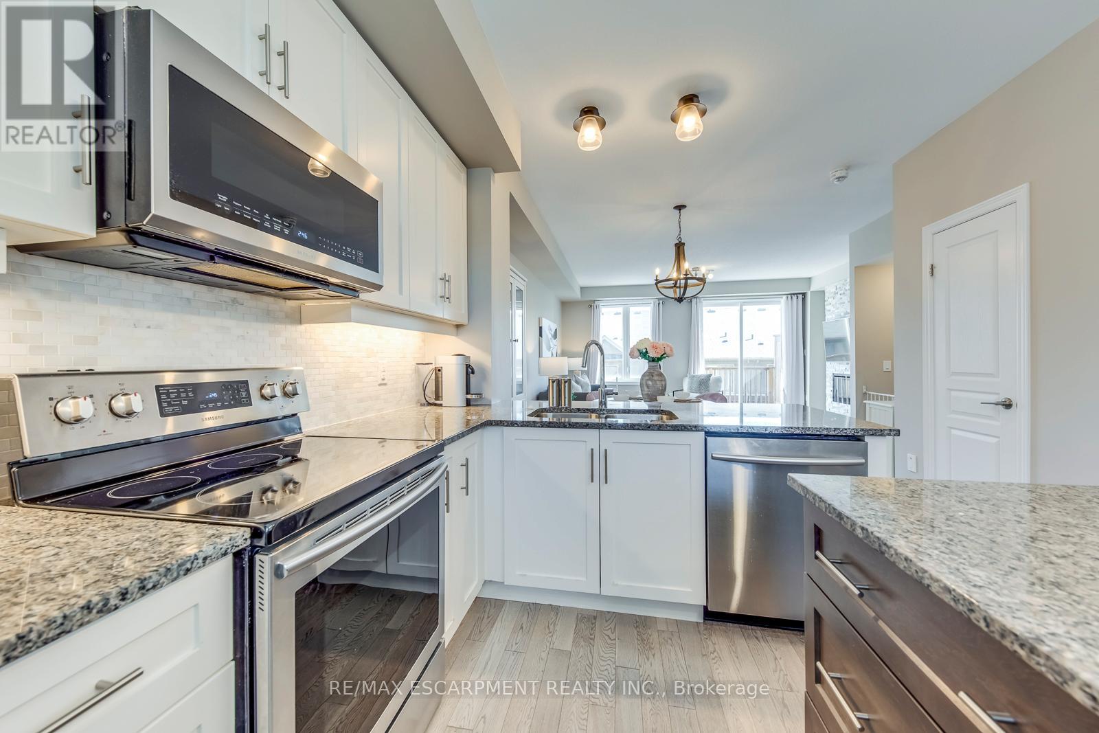 386 Belcourt Common, Oakville, Ontario  L6H 0R1 - Photo 24 - W12124760