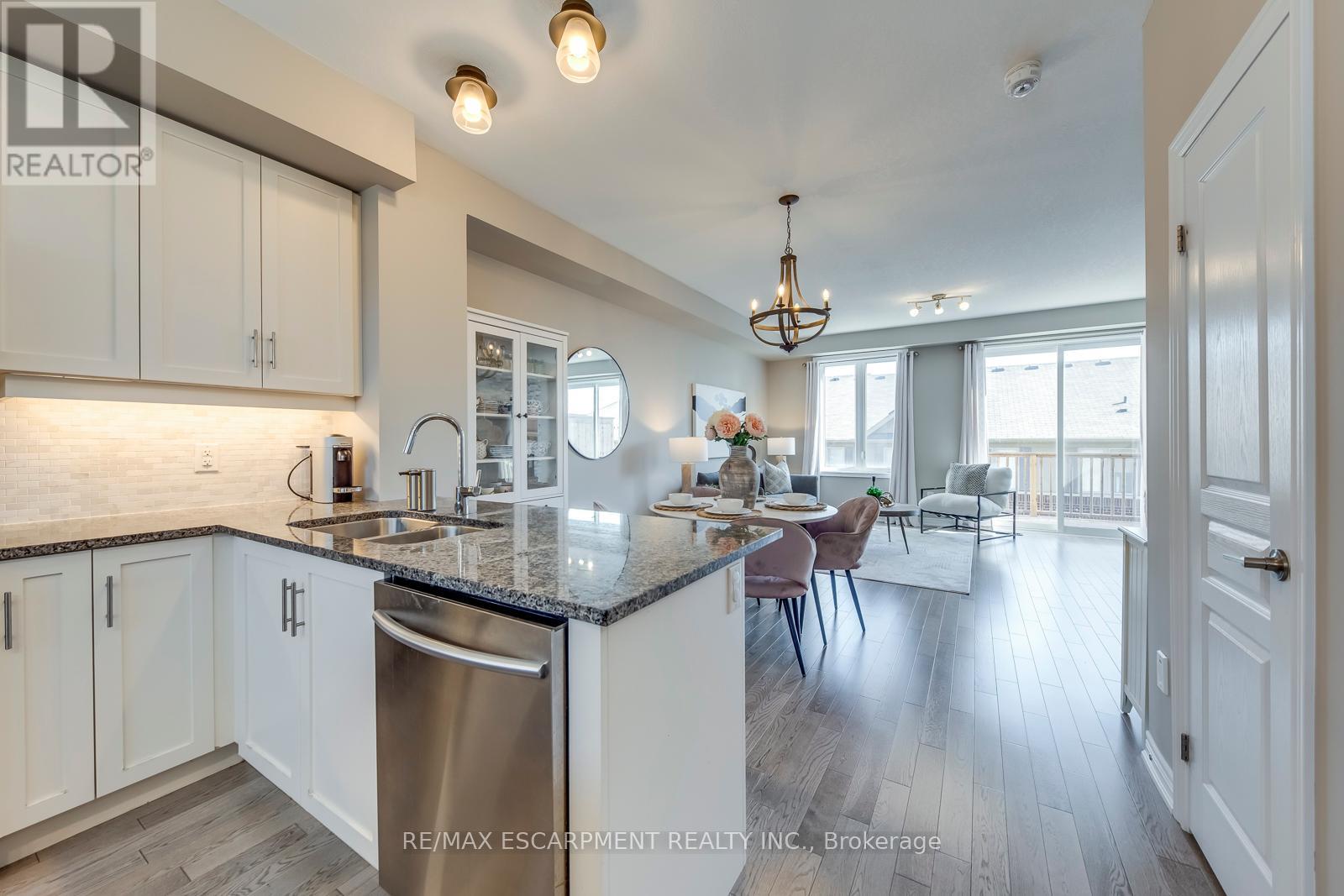 386 Belcourt Common, Oakville, Ontario  L6H 0R1 - Photo 25 - W12124760