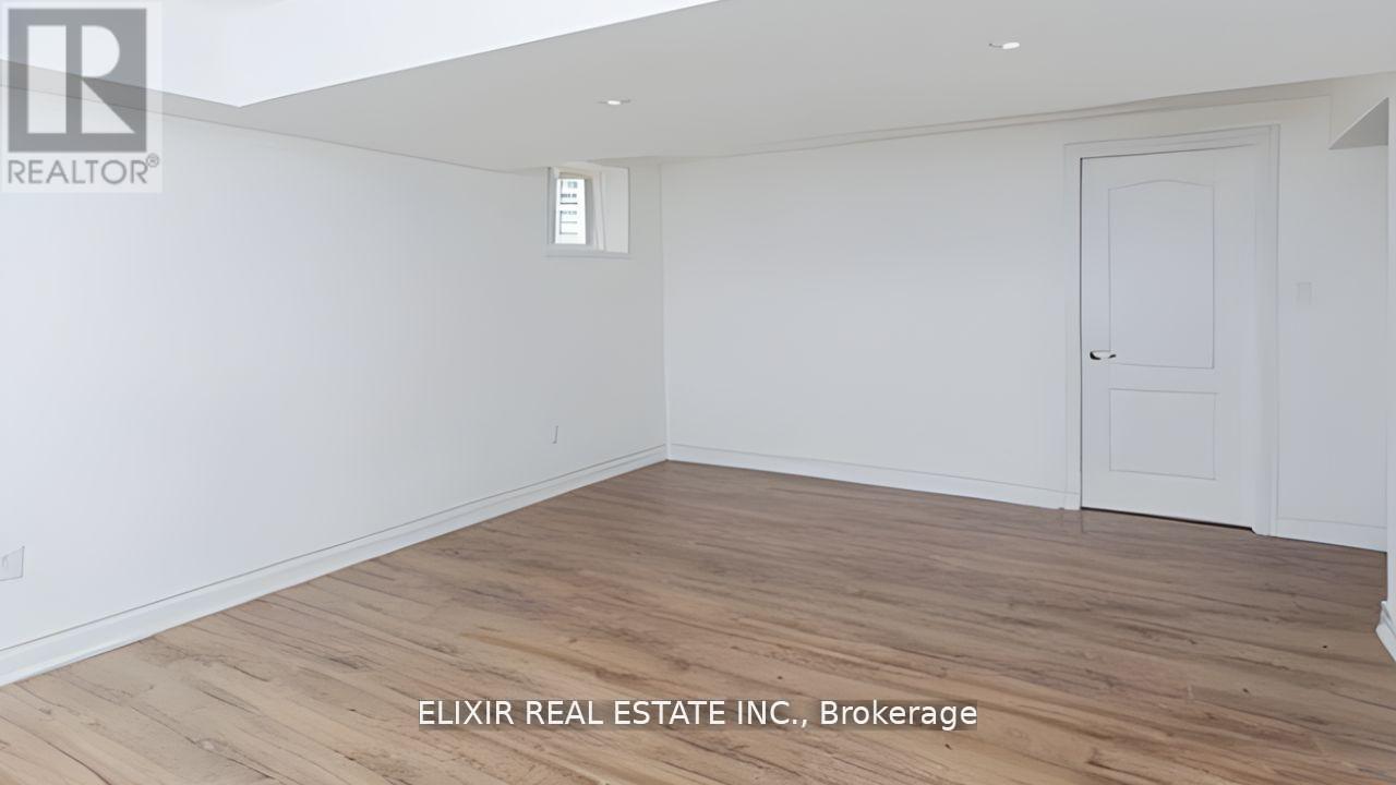 92 Enford Crescent, Brampton, Ontario  L7A 4C6 - Photo 3 - W12124802