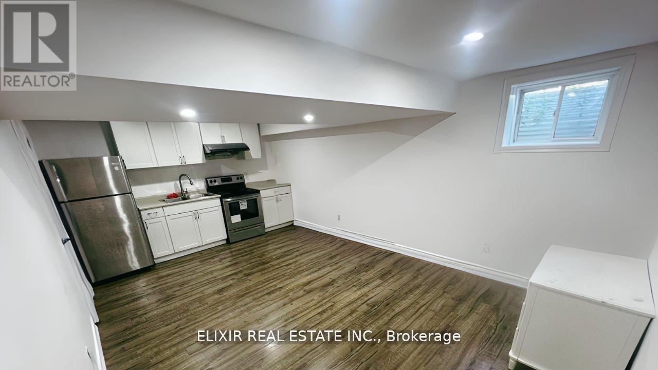 92 Enford Crescent, Brampton, Ontario  L7A 4C6 - Photo 7 - W12124802