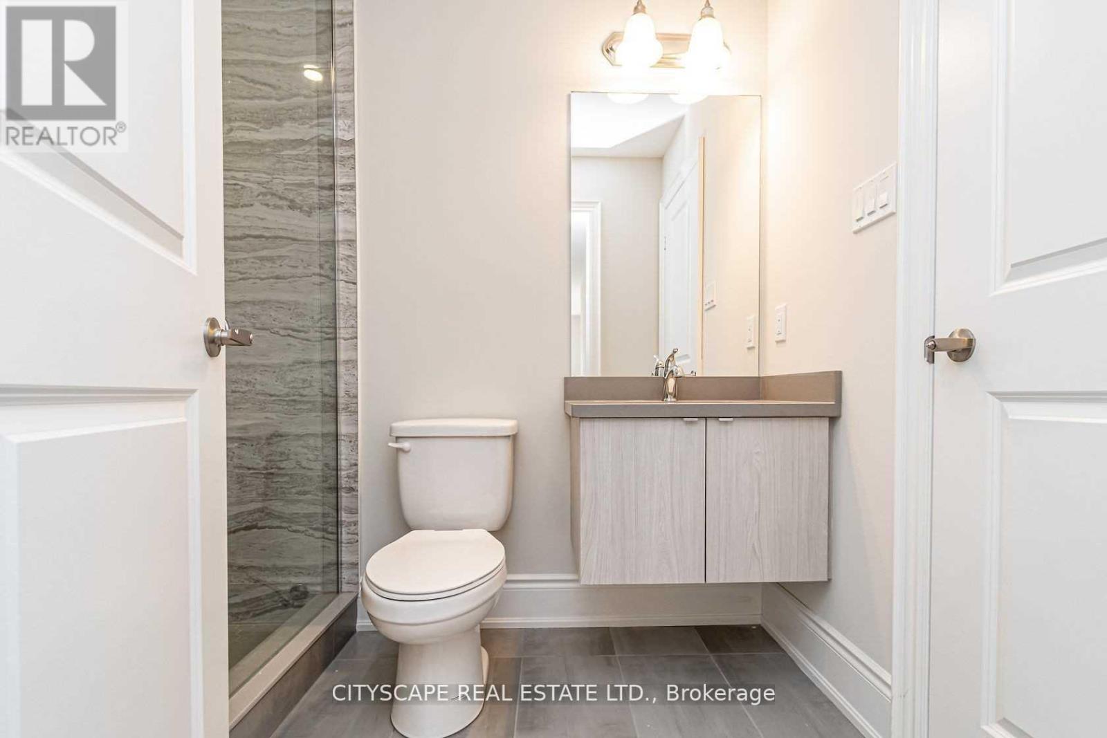 563 Wedgewood Drive, Burlington, Ontario  L7L 0J9 - Photo 19 - W12124806