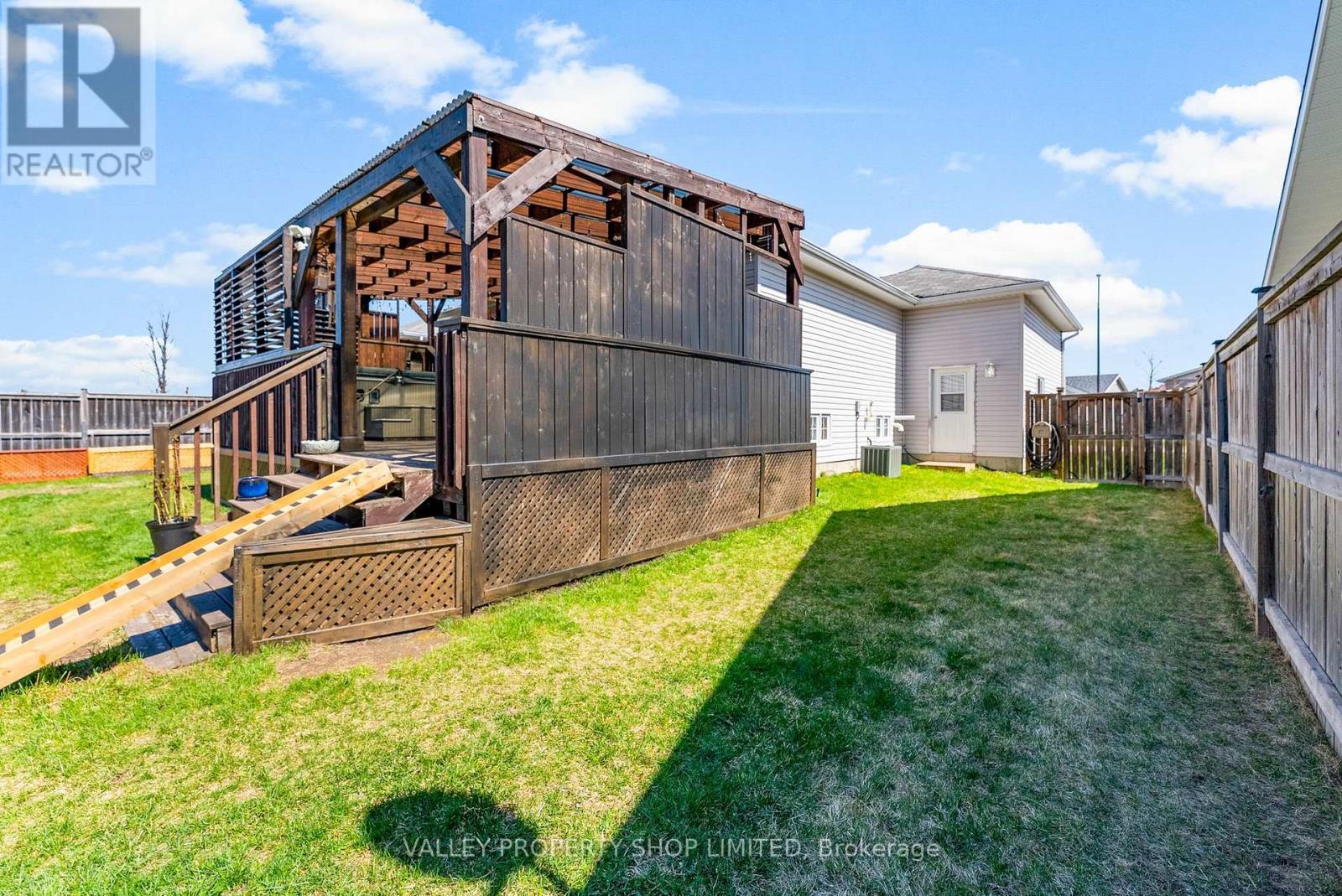 5 Boulder Creek Trail, Petawawa, Ontario  K8H 0B2 - Photo 36 - X12124883