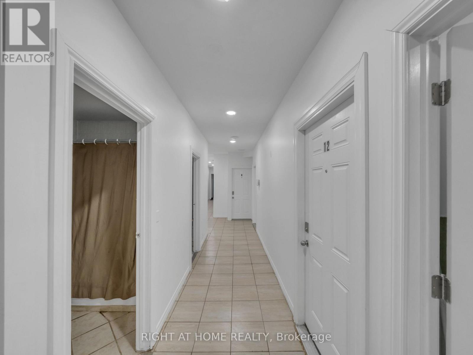 13 - 279 Drouillard Road, Windsor, Ontario  N8Y 2P4 - Photo 7 - X12124761