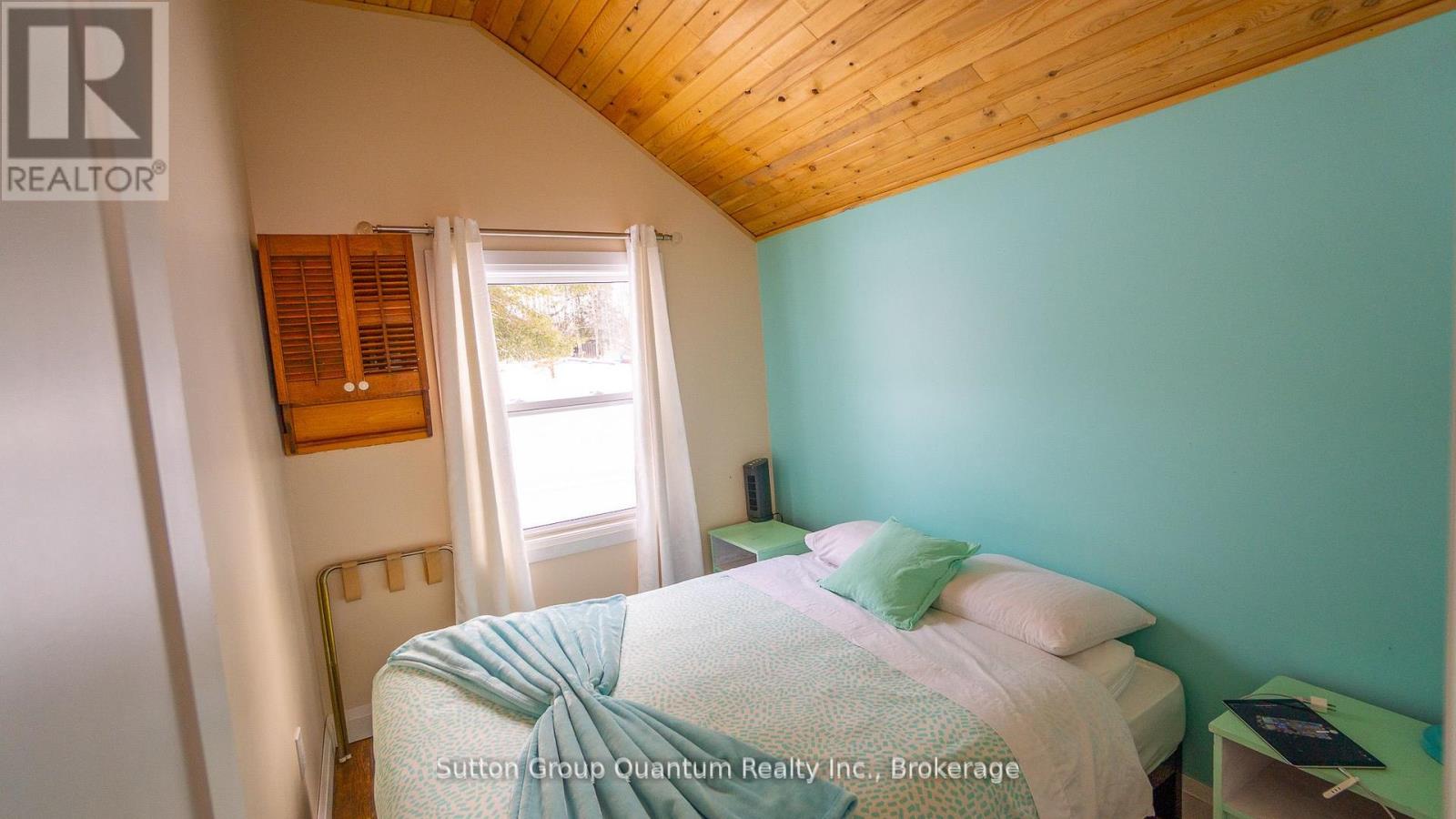 3 Woodland Lane, Magnetawan, Ontario  P0A 1P0 - Photo 19 - X12124055
