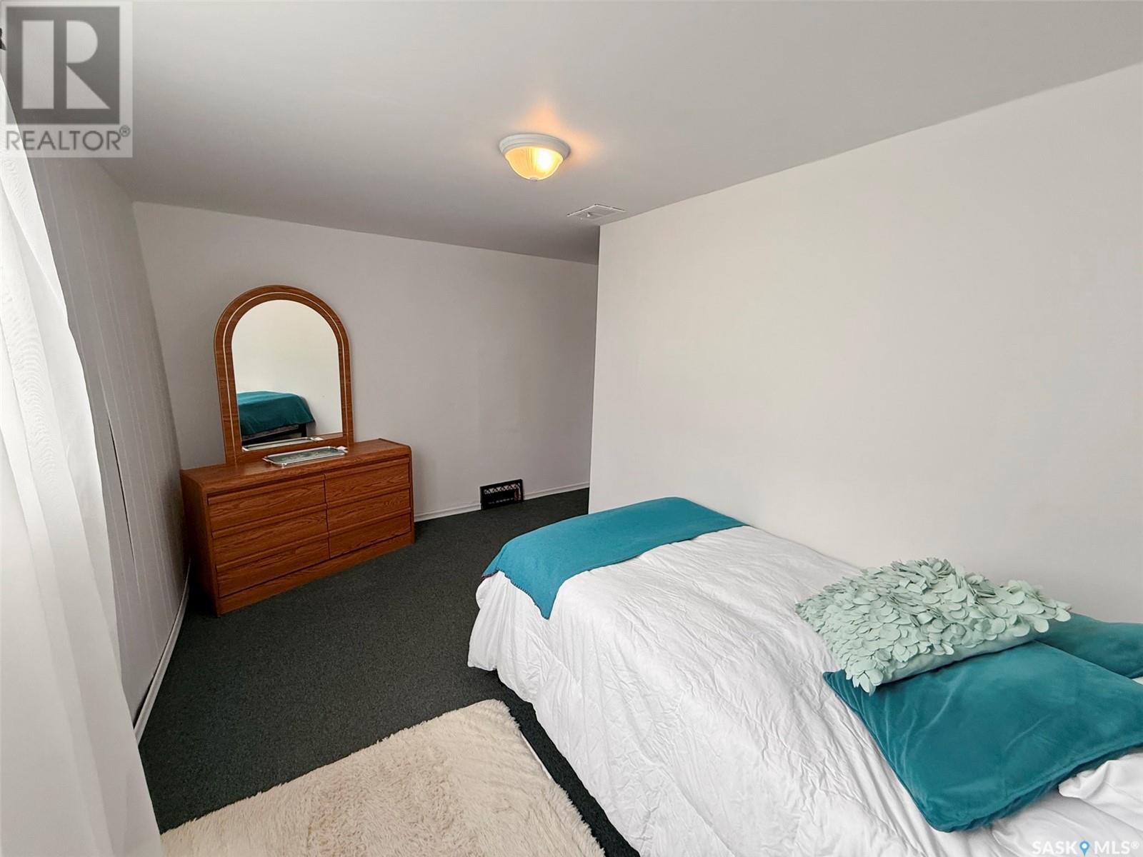 543 Central Avenue N, Swift Current, Saskatchewan  S9H 0L8 - Photo 33 - SK004546