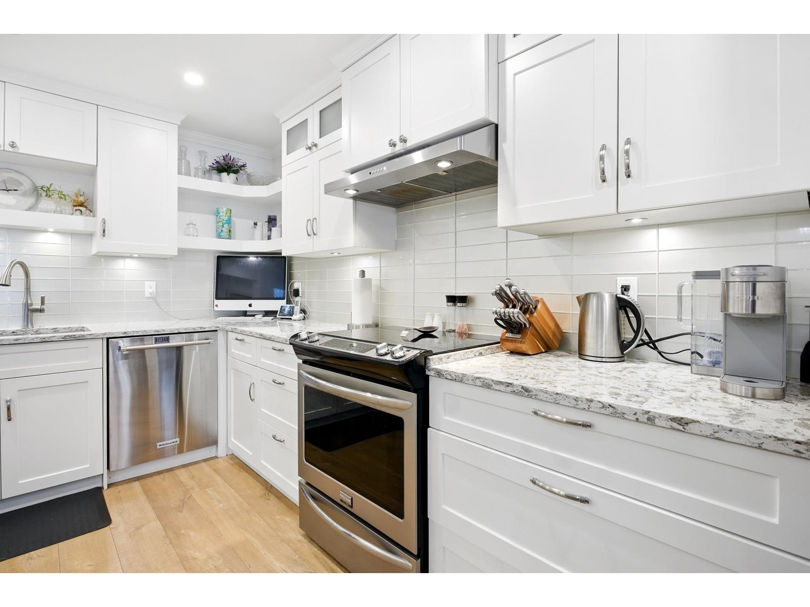 206 5377 201a Street, Langley, British Columbia  V3A 1S7 - Photo 14 - R2997964