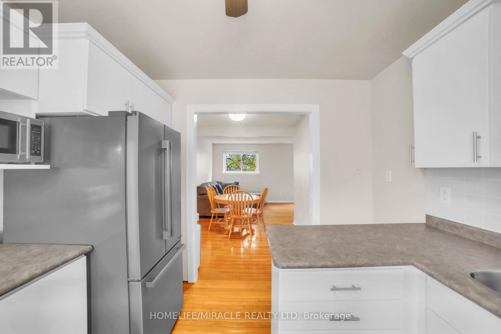 22 Rosset Crescent, Brampton (Downtown Brampton), Ontario  L6X 2R3 - Photo 19 - W12123951