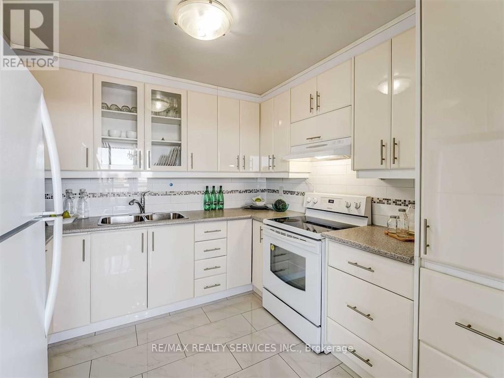 1201 - 135 Antibes Drive, Toronto, Ontario  M2R 2Z1 - Photo 7 - C12124849