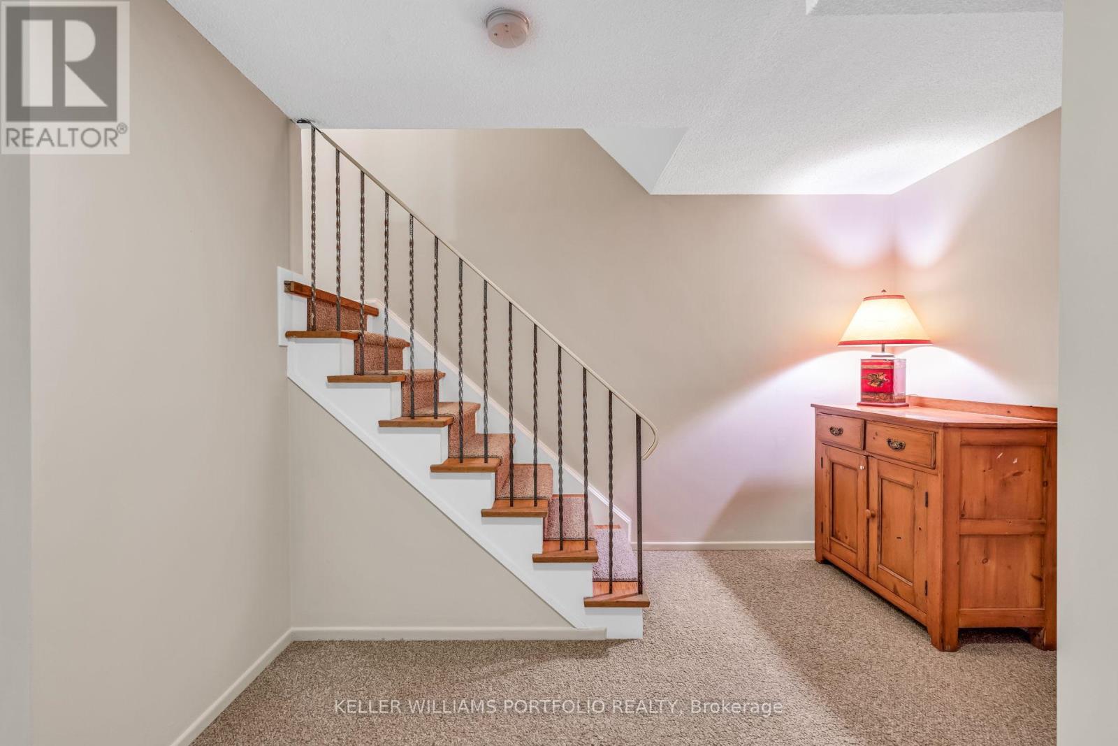 27 Snowshoe Mill Way, Toronto, Ontario  M2L 1T4 - Photo 17 - C12124942