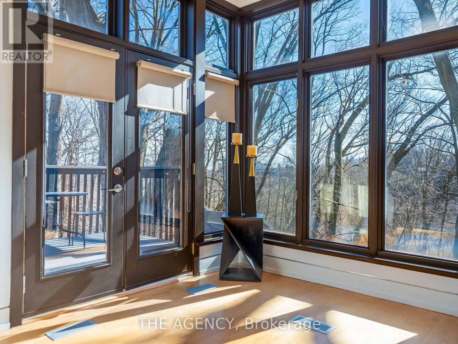 7 Douglas Crescent, Toronto, Ontario  M4W 2E6 - Photo 19 - C12124952
