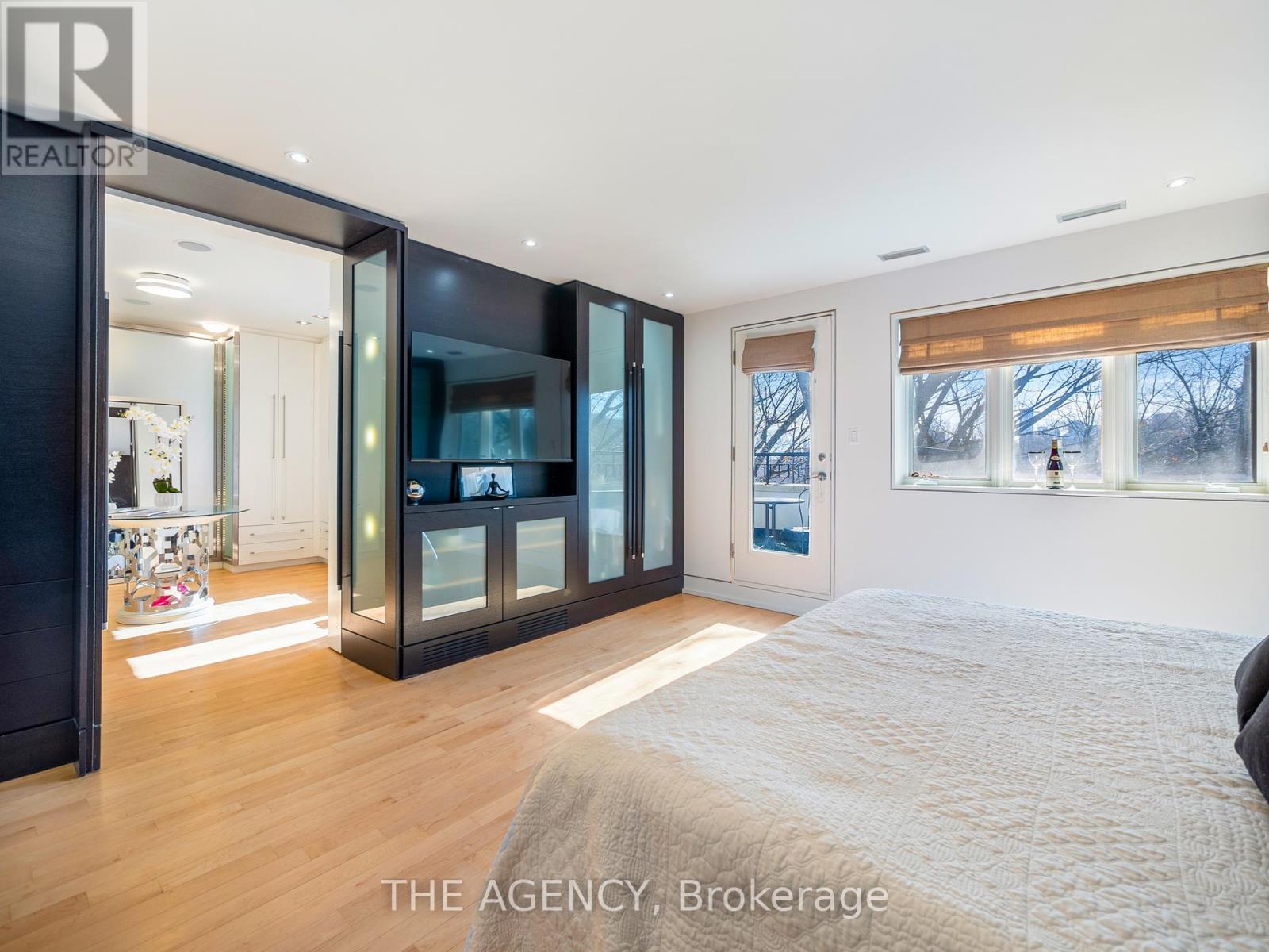 7 Douglas Crescent, Toronto, Ontario  M4W 2E6 - Photo 31 - C12124952