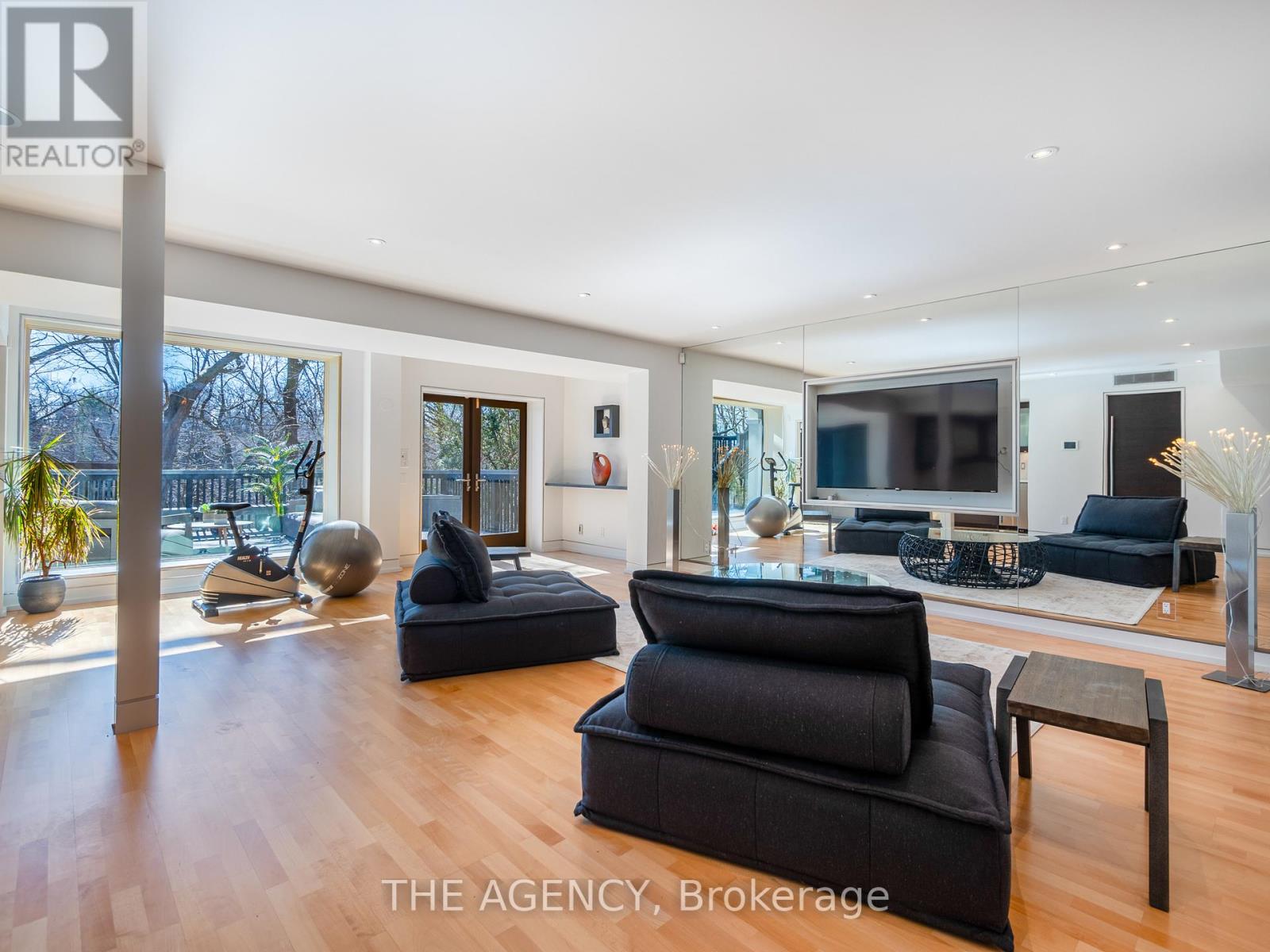 7 Douglas Crescent, Toronto, Ontario  M4W 2E6 - Photo 38 - C12124952