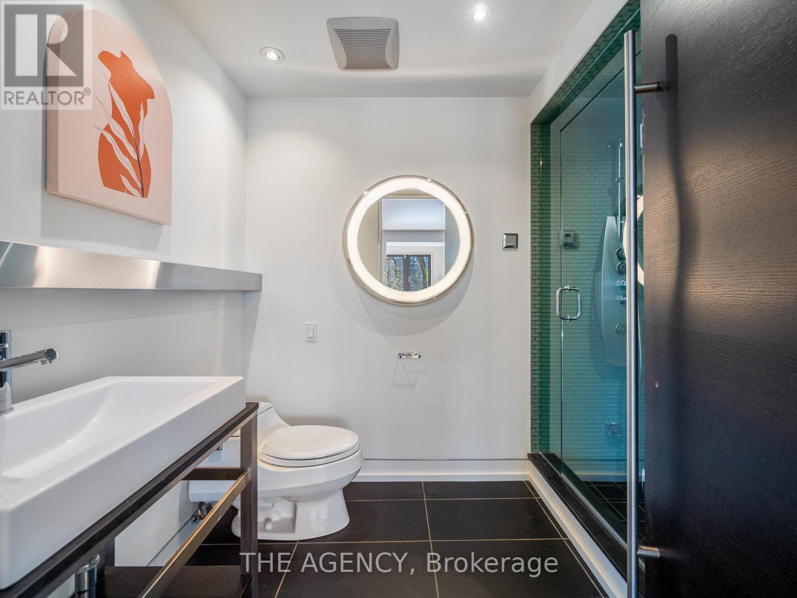 7 Douglas Crescent, Toronto, Ontario  M4W 2E6 - Photo 41 - C12124952