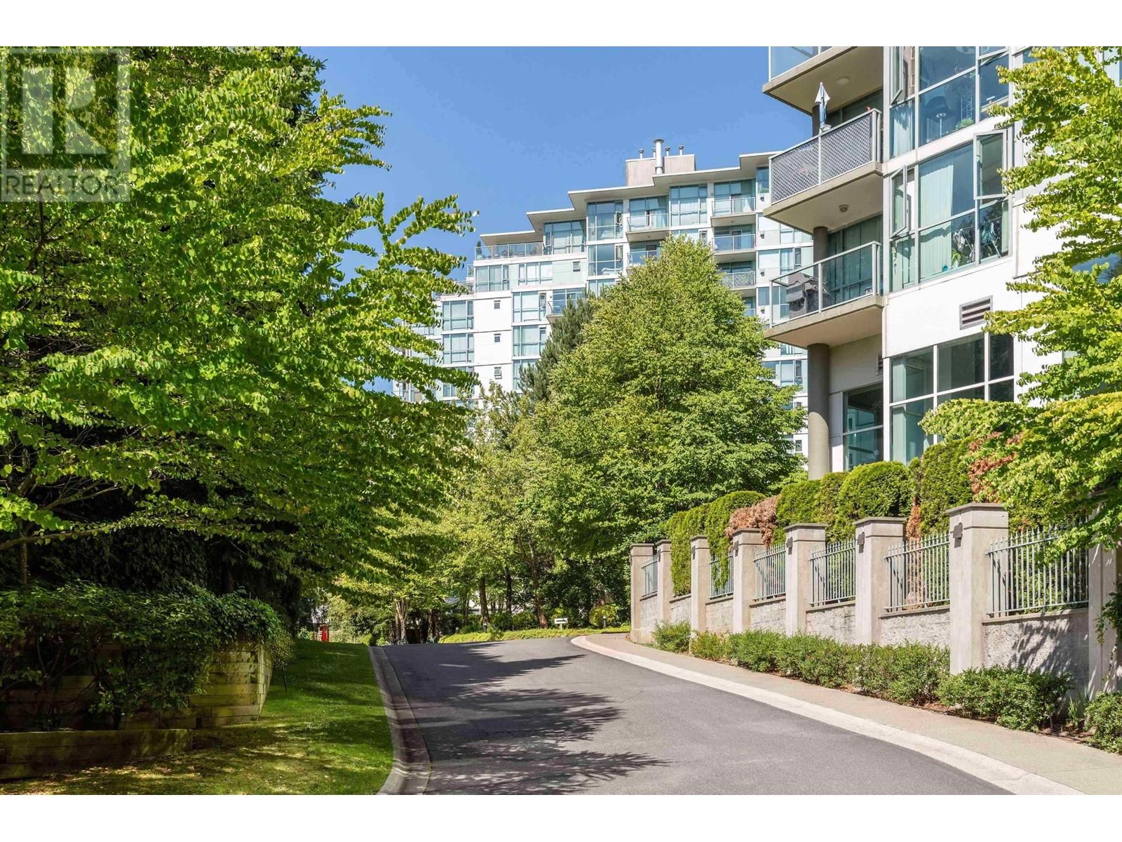 901 2763 CHANDLERY PLACE, Vancouver, British Columbia