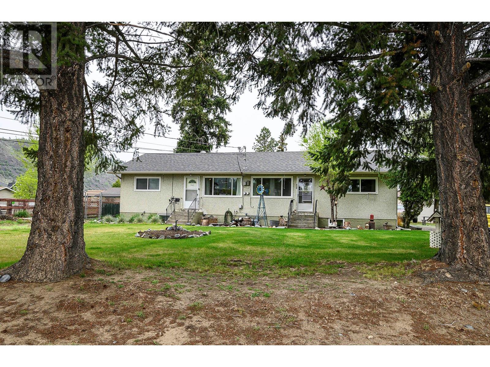 638/640 Reemon Drive, Kamloops, British Columbia